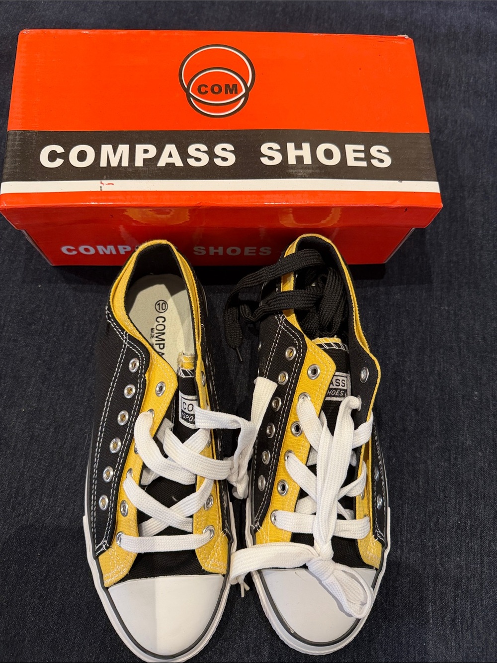 Compass women Low-Top Canvas Sneakers in Black and Yellow size 10 NET